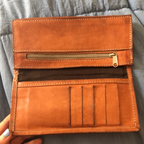 Leather wallet - Picture 2 of 3